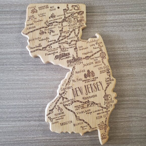 Totally Bamboo New Jersey Cutting Board - Picture 1 of 11
